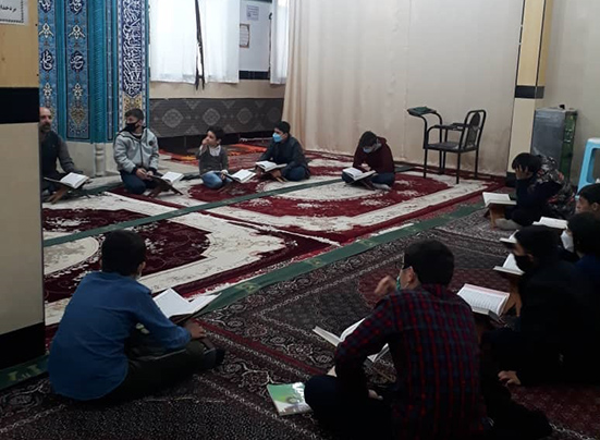 برگزاري محفل انس با قرآن در کانون آدينه استان اردبيل